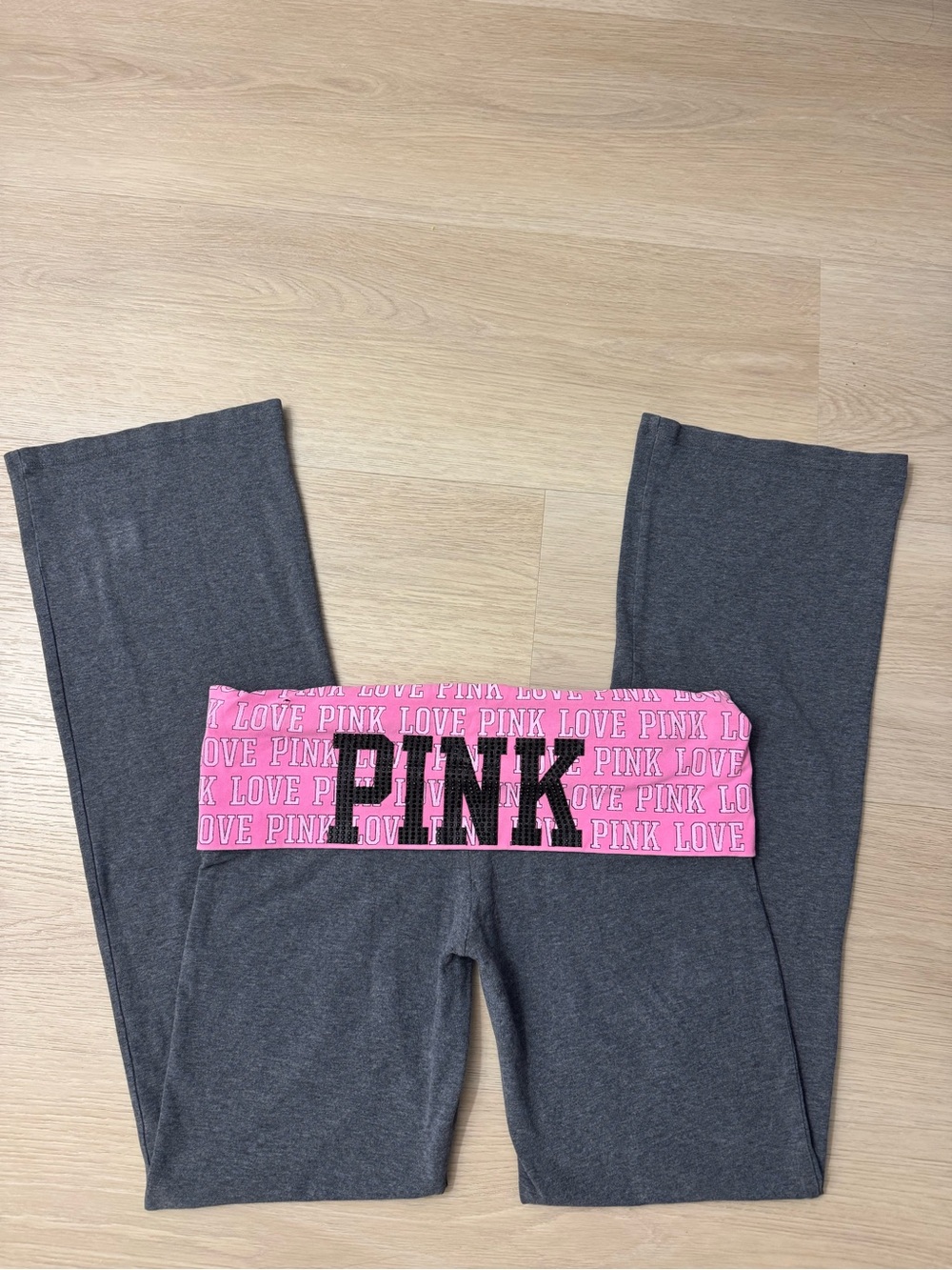 PINK Victoria’s Secret Foldover Yoga Pants Gray & Pink  Logo | Size M